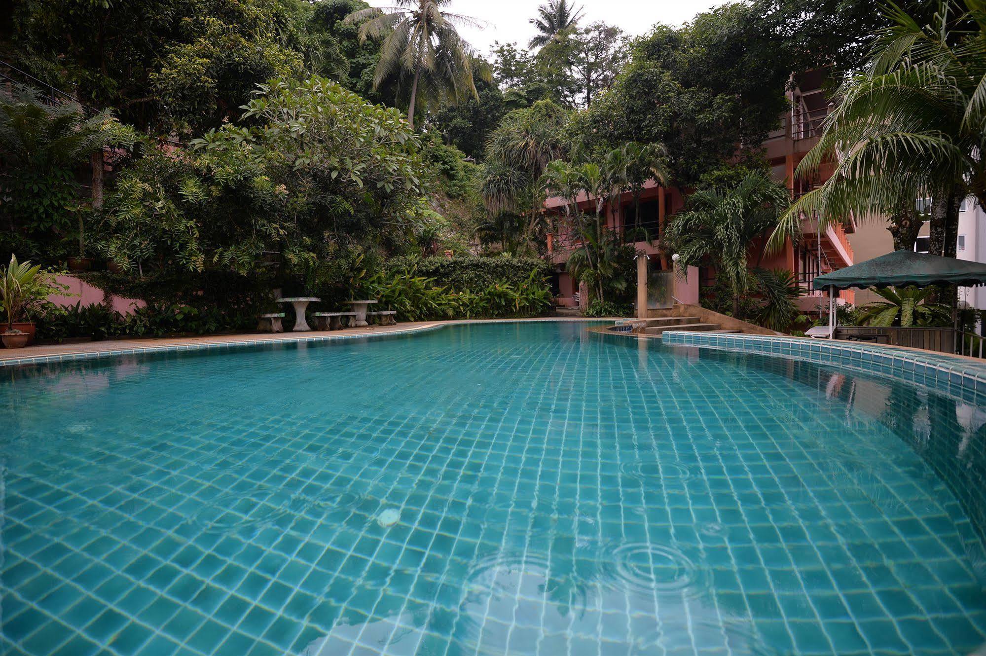 Phuket Baan Lukkan Patong Resort מראה חיצוני תמונה